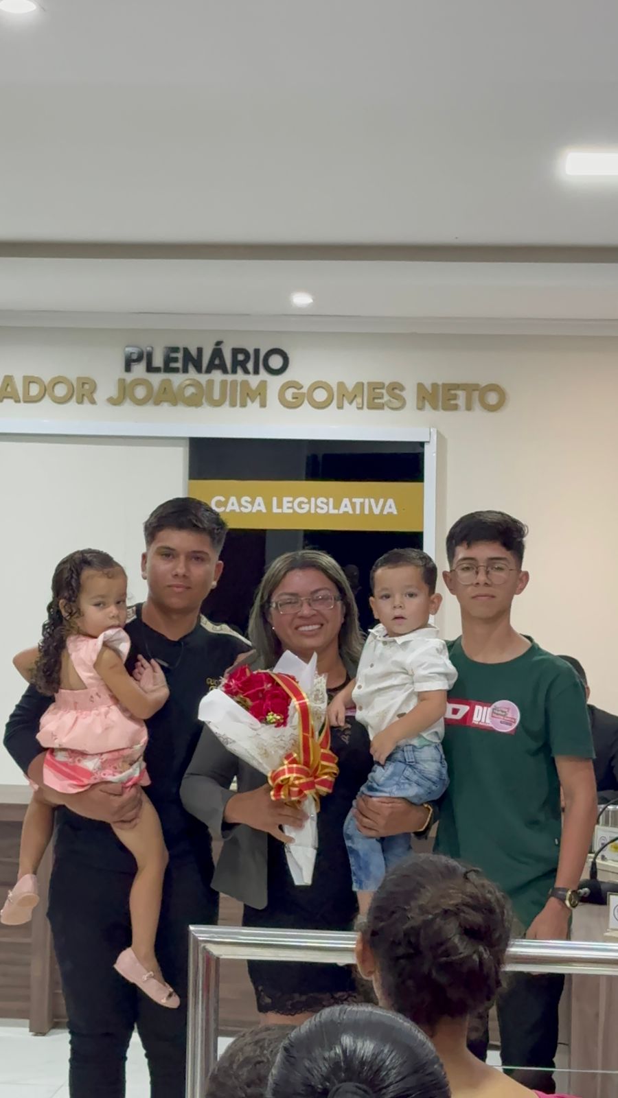 Quinta feira, (09) de maio, aconteceu Sessão Especial em alusão ao dias da Mães na Câmara Municipal de Bernardino - PB.